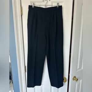 St. John’s basics classic black  knit pants